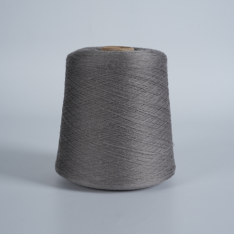 70Nm/2 60% Ull 40% Silke Blandningar Garn